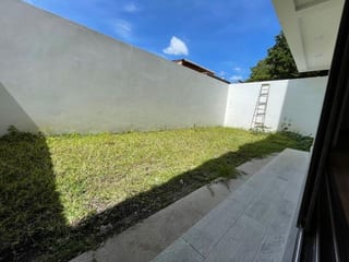 MODERNA CASA EN VENTA | ZONA 15, Colonia La Isla — Casa en Venta en El Maestro II, Zona 15, Guatemala, Ciudad — miniatura 2 de 17