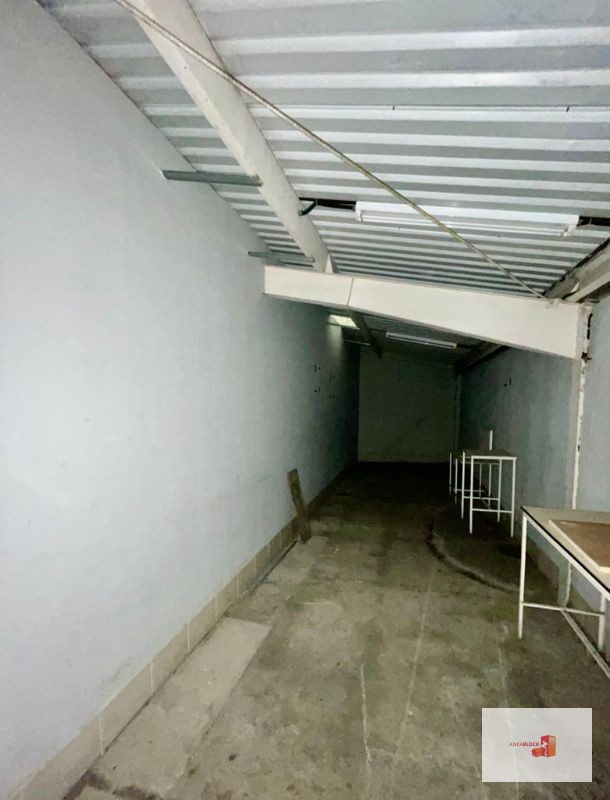 Renta bodega zona 10 - 620m2 - 2 niveles - 5