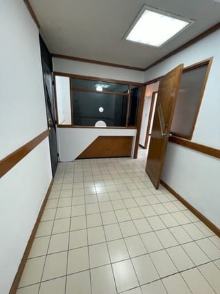 Oficina en Venta Edificio Tivoli Zona 9. — Oficina en Venta en Tívoli, Zona 9, Guatemala, Ciudad — miniatura 2 de 17