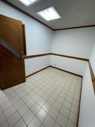Oficina en Venta Edificio Tivoli Zona 9. — Oficina en Venta en Tívoli, Zona 9, Guatemala, Ciudad — miniatura 7 de 17