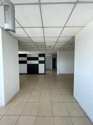 Oficina en venta o renta edificio Torino — Oficina en Venta en Zona 10, Guatemala, Ciudad — miniatura 4 de 12
