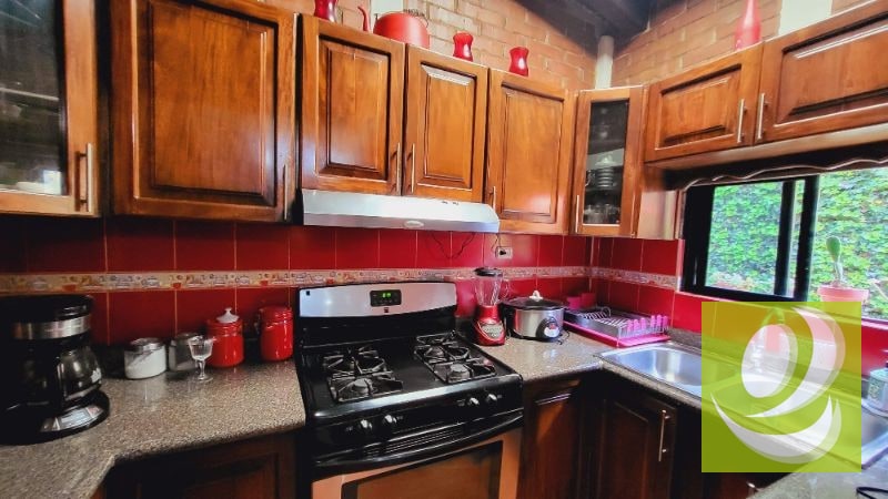 PROPIEDAD EN VENTA CERCANA A LA ROOSEVELT ZONA 2 DE MIXCO - 4