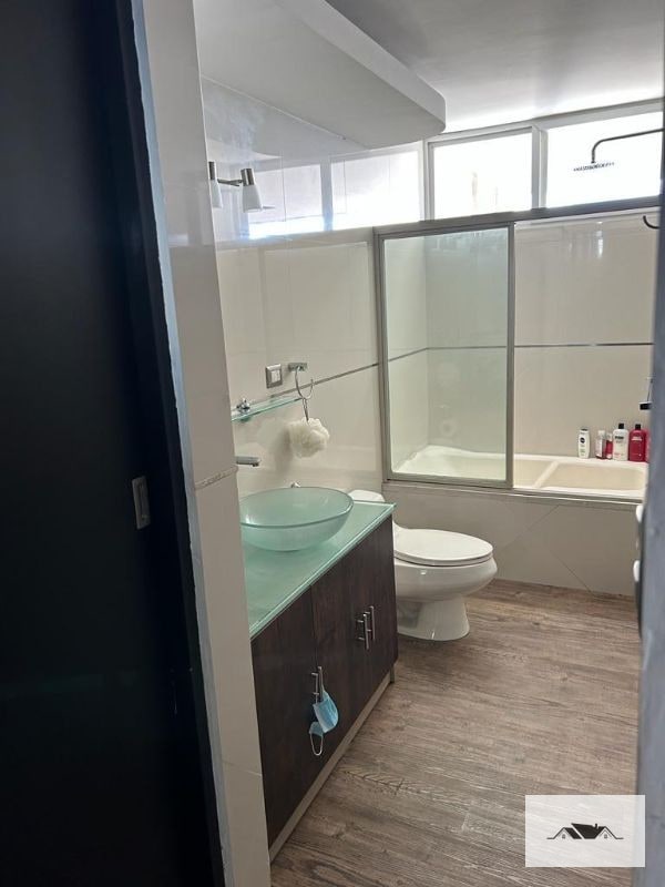 EN VENTA APARTAMENTO REMODELADO ZONA 10 CIUDAD VIEJA — Apartamento en Venta en Ciudad Vieja, Zona 10, Guatemala, Ciudad — foto 8 de 12