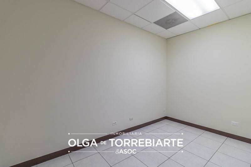 Oficina en Zona Pradera, zona 10 — Oficina en Alquiler en Zona Pradera, Zona 10, Guatemala, Ciudad — foto 12 de 17