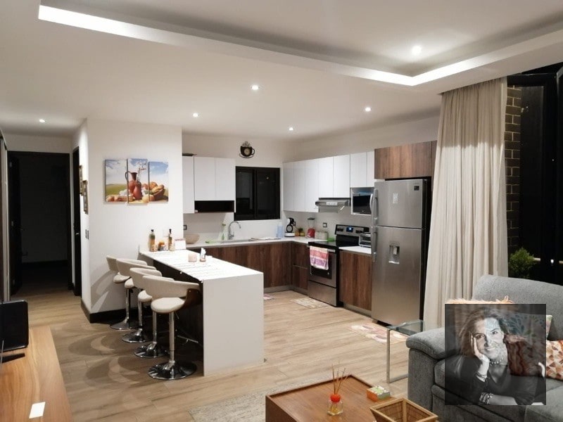 VIVALT / Apartamento en Venta zona 10 - 12