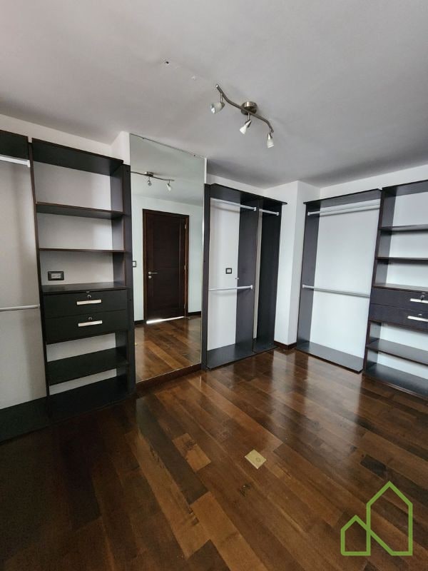 Casa en Venta a 5 minutos de Pradera zona 10 - 5