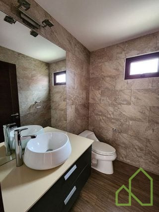 Casa en Venta a 5 minutos de Pradera zona 10 — Casa en Venta en Santa Catarina Pinula, Guatemala, Ciudad — miniatura 4 de 15