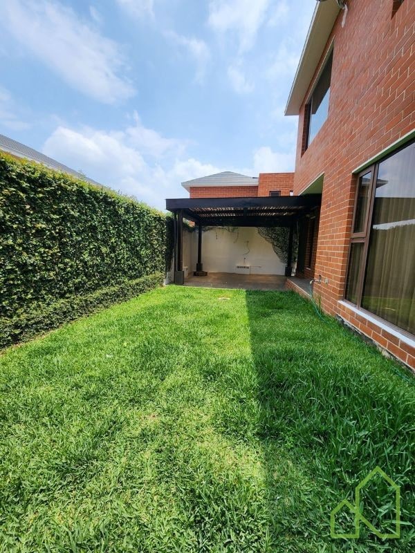 Casa en Venta a 5 minutos de Pradera zona 10 - 6