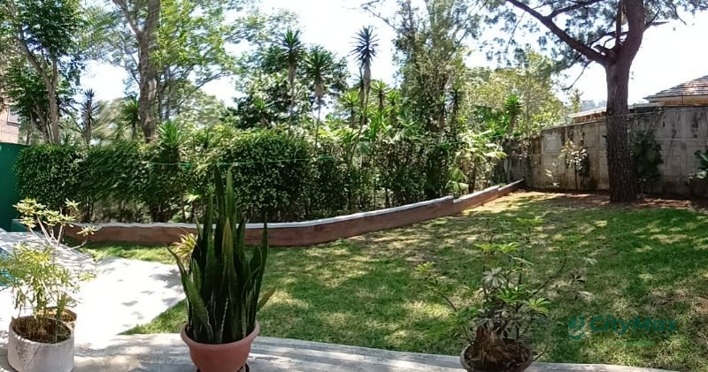 Casa Residencial en Venta en Zona 16 Kanajuyú II - 16