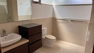 VERDINO APARTAMENTO DE DOS NIVELES EN ZONA 15 EN VENTA  — Apartamento en Venta en Verdino, Zona 15, Guatemala, Ciudad — miniatura 4 de 15