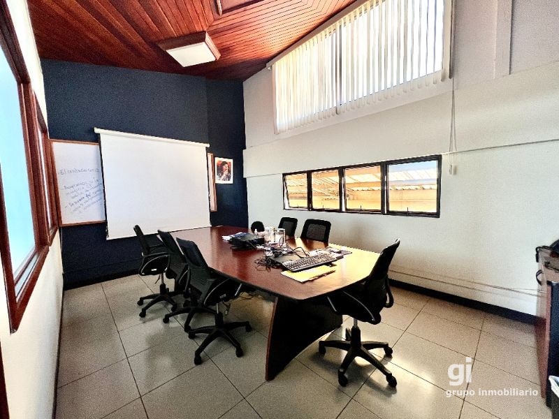 Edificio en venta en zona 10 - 15