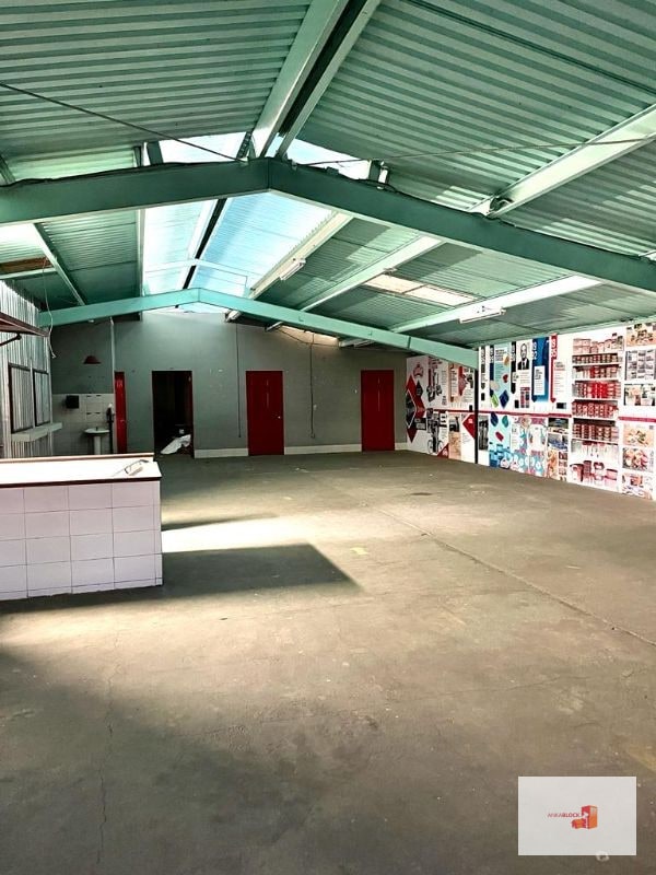 Renta de bodega en zona 10 — Bodega / Ofibodega en Alquiler en Zona 10, Guatemala, Ciudad — foto 5 de 7