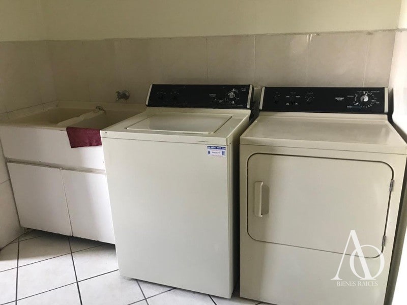 Apartamento en Alquiler Edificio Pacifica Plaza, zona 14 N6 / EN DIRECTO N04 - 8