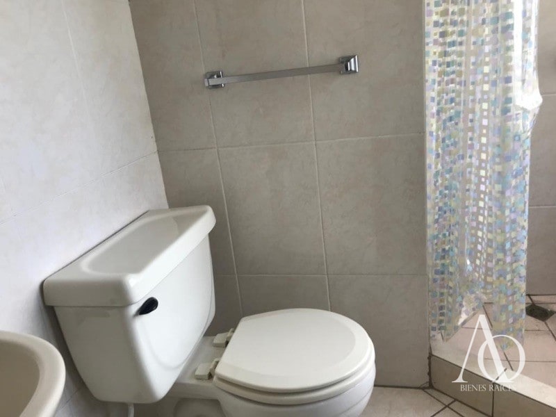 Apartamento en Alquiler Edificio Pacifica Plaza, zona 14 N6 / EN DIRECTO N04 - 6