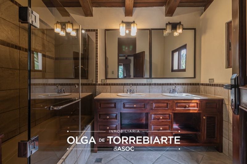 Casa en Colonia Navarra, zona 14 — Casa en Alquiler en Zona 14, Guatemala, Ciudad — foto 7 de 16