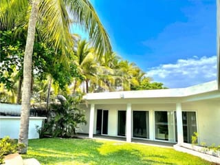 MONTERRICO  casa a orilla de playa con Piscina — Casa vacacional en Venta en Taxisco, Santa Rosa — miniatura 7 de 11