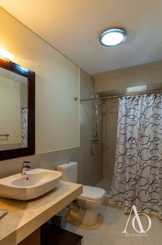 Apartamento en Alquiler Edificio Cobella, zona 14 N4 / EN DIRECTO 02 — Apartamento en Alquiler en Cobella, Zona 14, Guatemala, Ciudad — miniatura 3 de 8