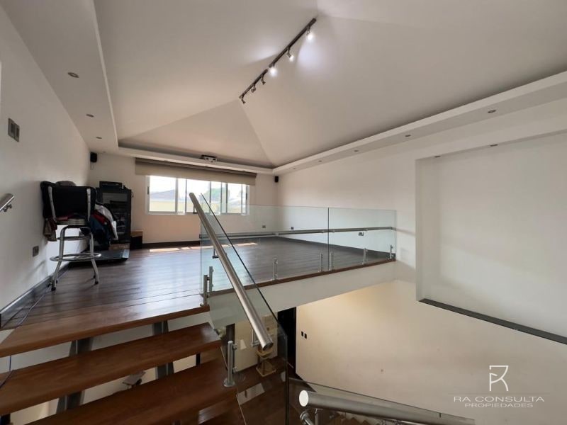 Venta Casa Zona 15 VH1 - 1
