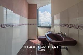 Oficina de 2 niveles en Murano Center, zona 10 — Oficina en Alquiler en Murano Center, Zona 10, Guatemala, Ciudad — miniatura 8 de 14