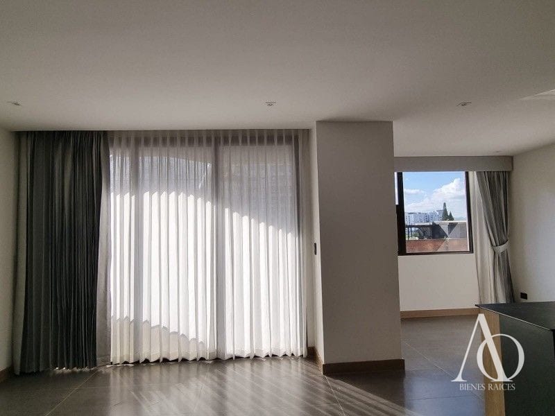 Apartamento en Alquiler Edificio Vertic, zona 14 N7 / EN DIRECTO — Apartamento en Alquiler en Vertic, Zona 14, Guatemala, Ciudad — foto 1 de 10