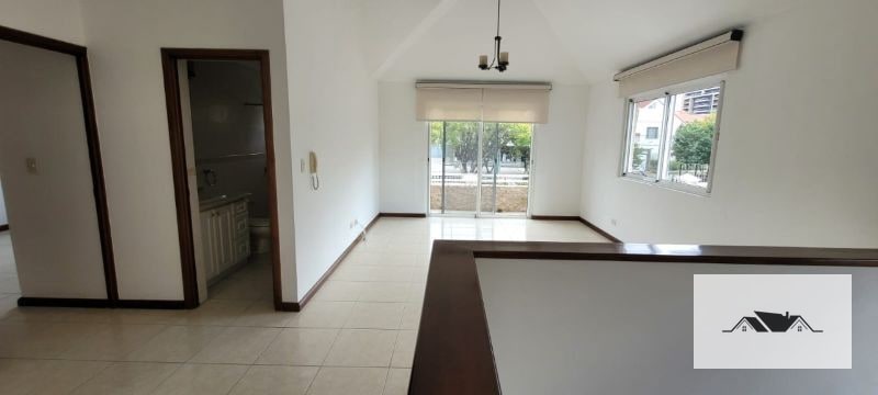 EN RENTA CASA ZONA 14 LA CAÑADA 325 mts2 — Casa en Alquiler en La Cañada, Zona 14, Guatemala, Ciudad — foto 5 de 17