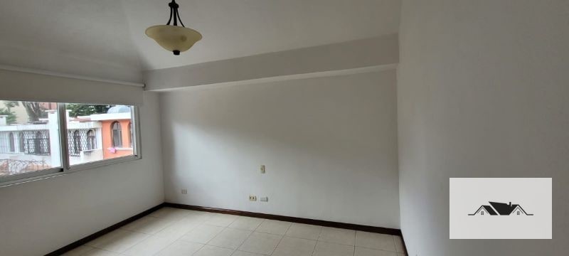 EN RENTA CASA ZONA 14 LA CAÑADA 325 mts2 — Casa en Alquiler en La Cañada, Zona 14, Guatemala, Ciudad — foto 7 de 17