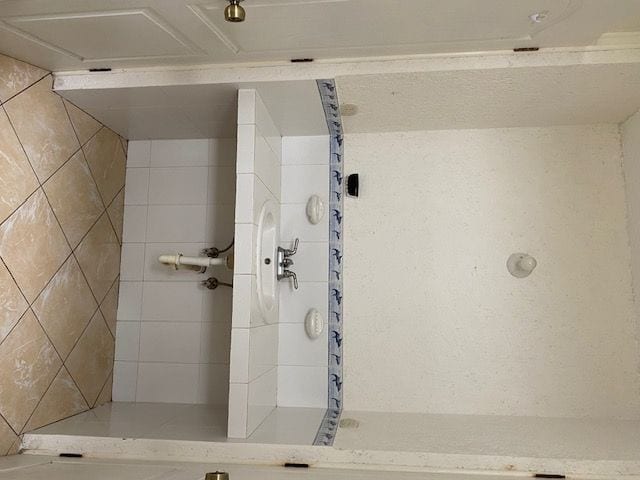 CASA KM 18.5 CARRETERA A EL SALVADOR, PRADERAS DE SAN VICENTE — Casa en Venta en Carretera a El Salvador, Guatemala, Ciudad — foto 3 de 9