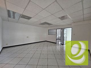 ALQUILO OFICINA EN ZONA 14 EUROPLAZA — Oficina en Alquiler en Zona 14, Guatemala, Ciudad — miniatura 4 de 11