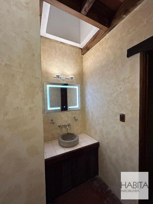 Rento linda casa de un nivel en Condominio Villas del Comendador - 2