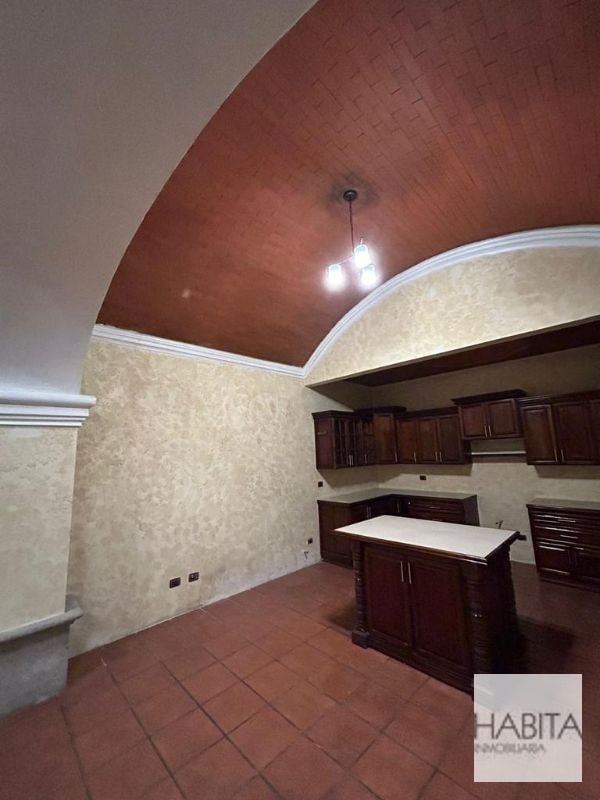 Rento linda  casa de un nivel en Condominio Villas del Comendador - 3