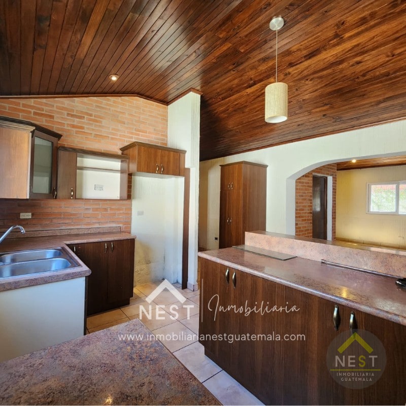 Casa de un nivel, 3 habitaciones y 3 parqueos en renta | SAN LUCAS - Choacorral. - 14