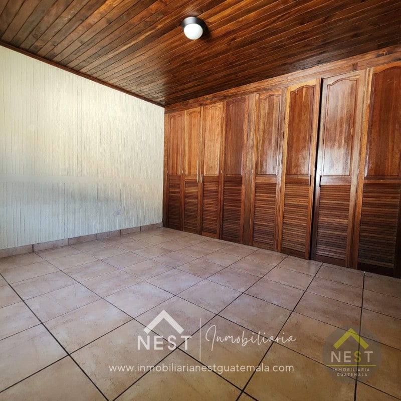Casa de un nivel, 3 habitaciones y 3 parqueos en renta | SAN LUCAS - Choacorral. - 6