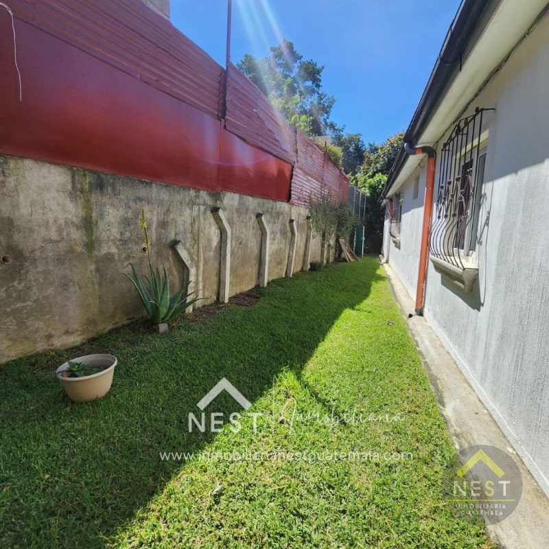 Casa de un nivel, 3 habitaciones y 3 parqueos en renta | SAN LUCAS - Choacorral. - 3