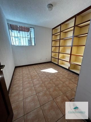 VENTA  DE CASA DE UN NIVEL EN CARRERTERA A EL SALVADOR , LOMAS DE SAN RAFAEL — Casa en Venta en Lomas de San Rafael, Carretera a El Salvador, Guatemala, Ciudad — miniatura 8 de 15