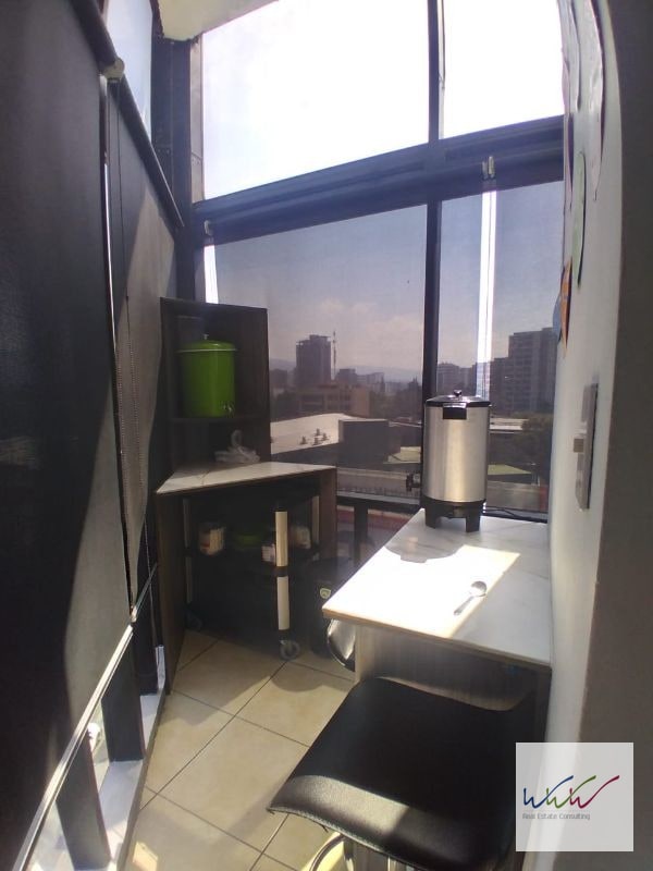 Oficina de 115m2 en Design Center, Zona 10 - 6