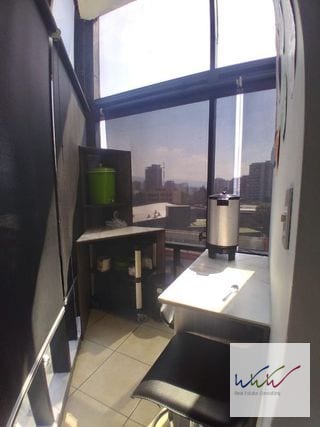 Oficina de 115m2 en Design Center, Zona 10  — Oficina en Alquiler en Zona 10, Guatemala, Ciudad — miniatura 3 de 8