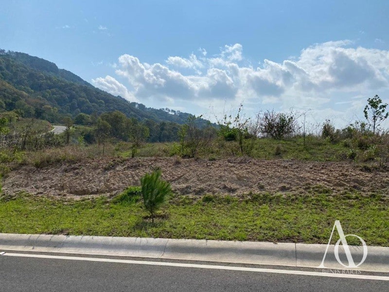 Terrenos en Venta en El Pulté Golf, zona 16 / EN DIRECTO - 3