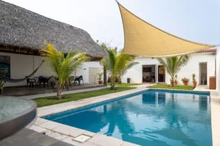 CASA VENTA MONTERRICO  — Casa vacacional en Venta en Iztapa, Escuintla — miniatura 1 de 10