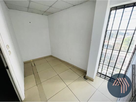 ALQUILER DE LOCAL COMERCIAL 77.75MT2 - LA PRADERA, ZONA 10 - 3