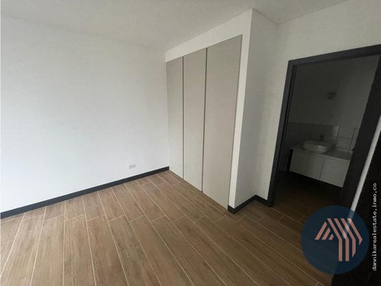 ALQUILER DE HERMOSO APARTAMENTO - LIRIOS DE CAYALÁ, ZONA 16 — Apartamento en Alquiler en Zona 16, Guatemala, Ciudad — foto 6 de 17