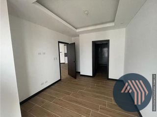 ALQUILER DE HERMOSO APARTAMENTO - LIRIOS DE CAYALÁ, ZONA 16 — Apartamento en Alquiler en Zona 16, Guatemala, Ciudad — miniatura 8 de 17
