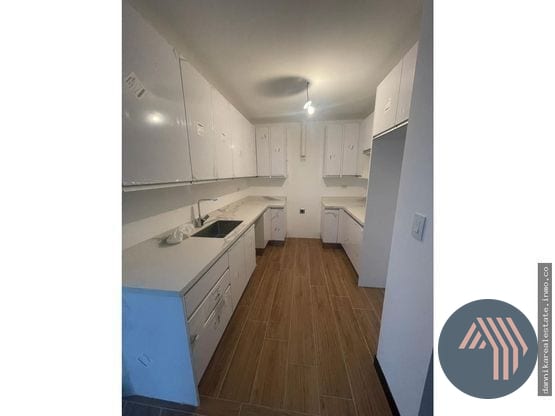 ALQUILER DE HERMOSO APARTAMENTO - LIRIOS DE CAYALÁ, ZONA 16 — Apartamento en Alquiler en Zona 16, Guatemala, Ciudad — foto 1 de 17