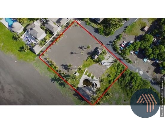 VENTA DE AMPLIO TERRENO 4,400vr2 - MONTERRICO - 1