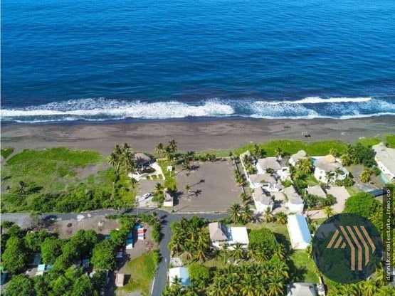 VENTA DE AMPLIO TERRENO 4,400vr2 - MONTERRICO - 2