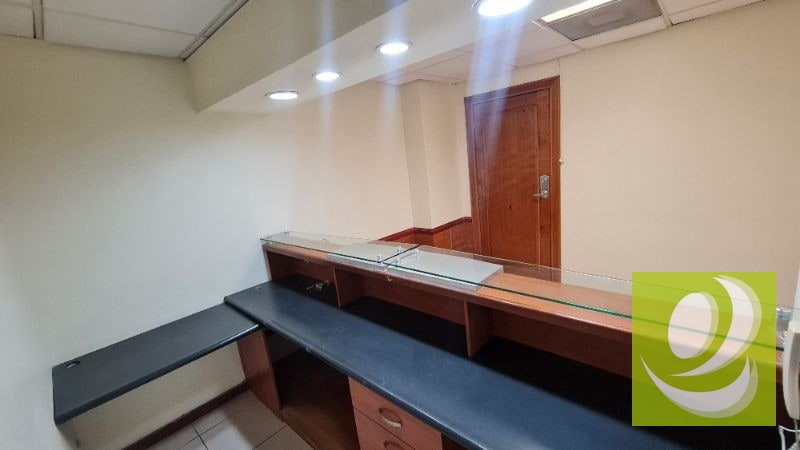 OFICINA EN RENTA EN PASEO PLAZA ZONA 10 - 8