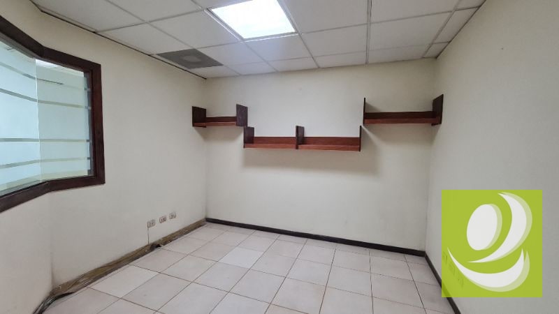 OFICINA EN RENTA EN PASEO PLAZA ZONA 10 - 1
