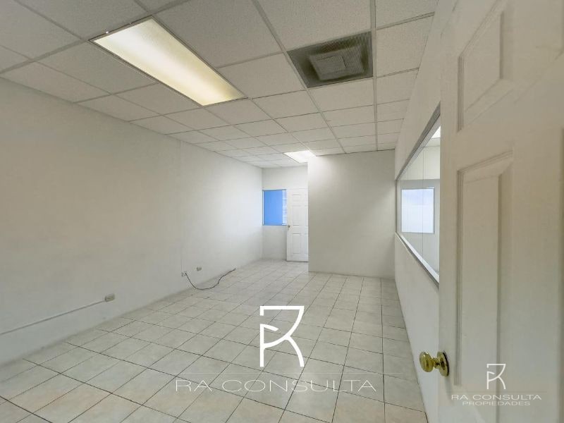 Ganga Oficina en Venta Zona Pradera Zona 10 - 6