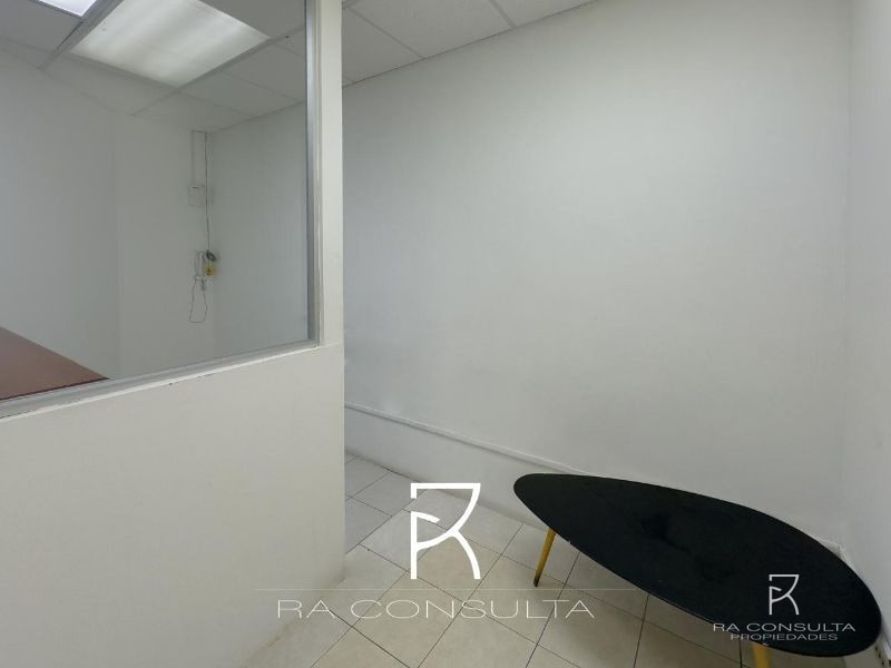 Ganga Oficina en Venta Zona Pradera Zona 10 - 5