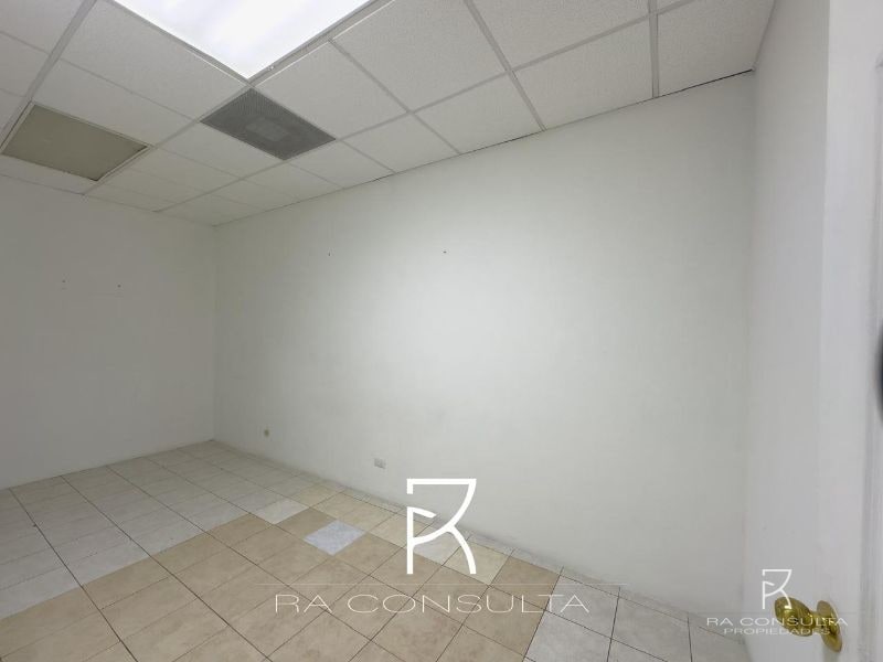 Ganga Oficina en Venta Zona Pradera Zona 10 - 4