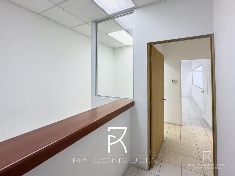 Ganga Oficina en Venta Zona Pradera Zona 10 - 3